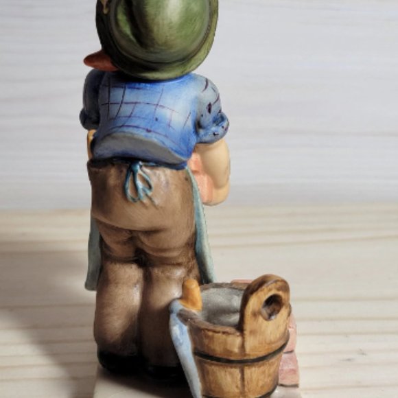 Hummel #305 "The Builder" TMK 6 - Picture 3 of 6